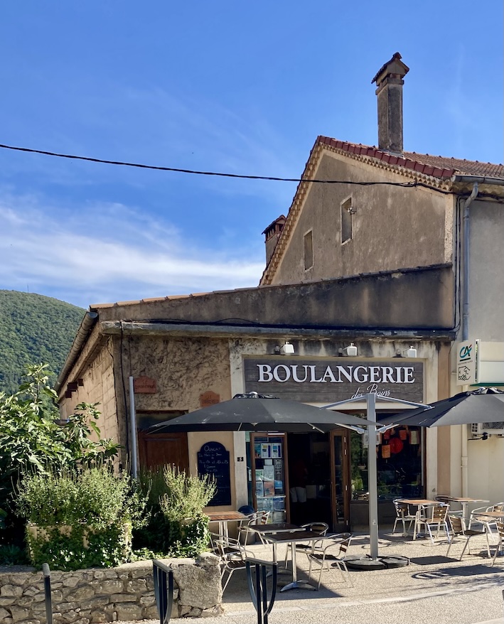 Photo de la façade de la Boulangerie des Bains