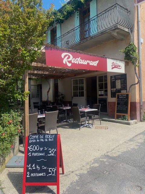 Photo de la façade du restaurant Chez Panine