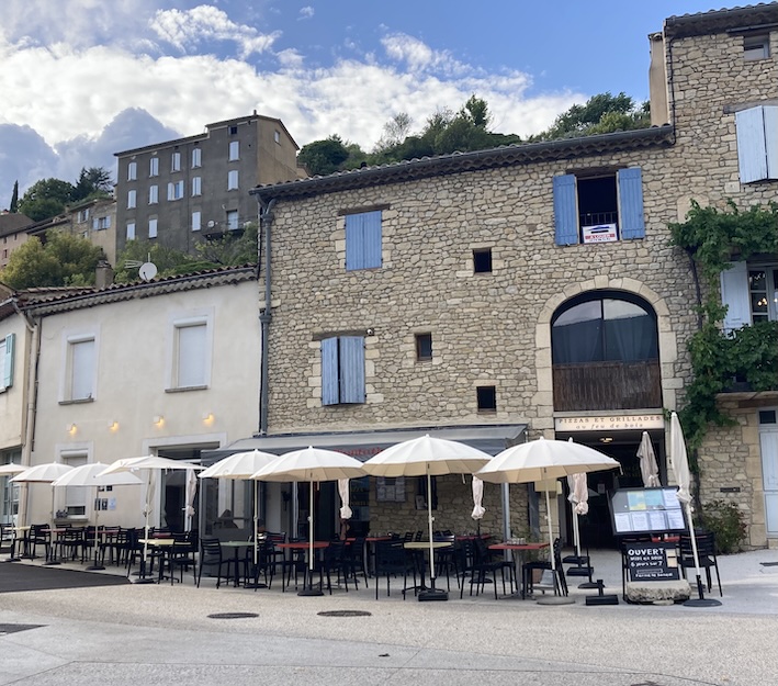 Photo de la façade du restaurant la Tentation